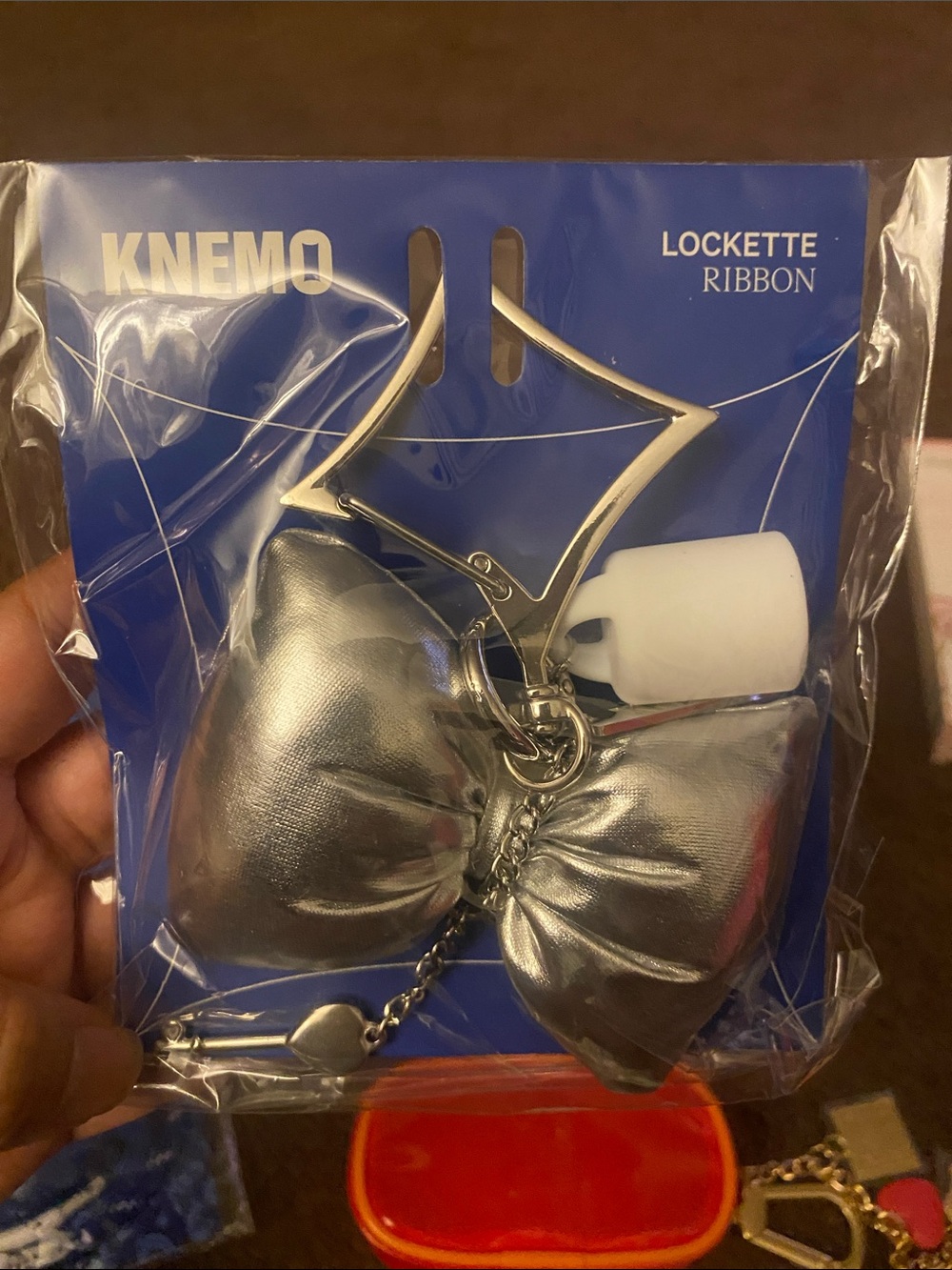 4 Keychains - Picture 3 of 6